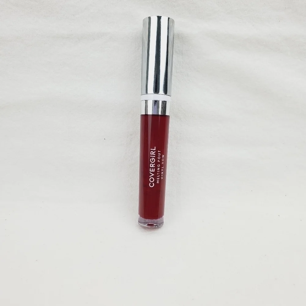 Covergirl melting pout Vinyl Vow Lip Gloss